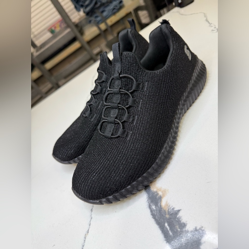 Skechers Sport Athletic Performance Memory Foam SNEAKERS~Womens Size 6~BLACK~